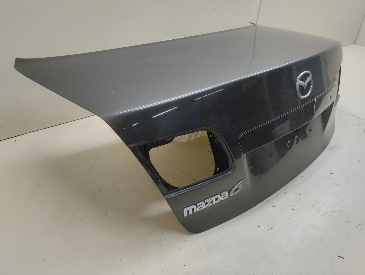Крышка багажника Mazda Mazda 6 (GG) 2002-2007 Крышка багажника Mazda Mazda 6 (GG) 2002-2007