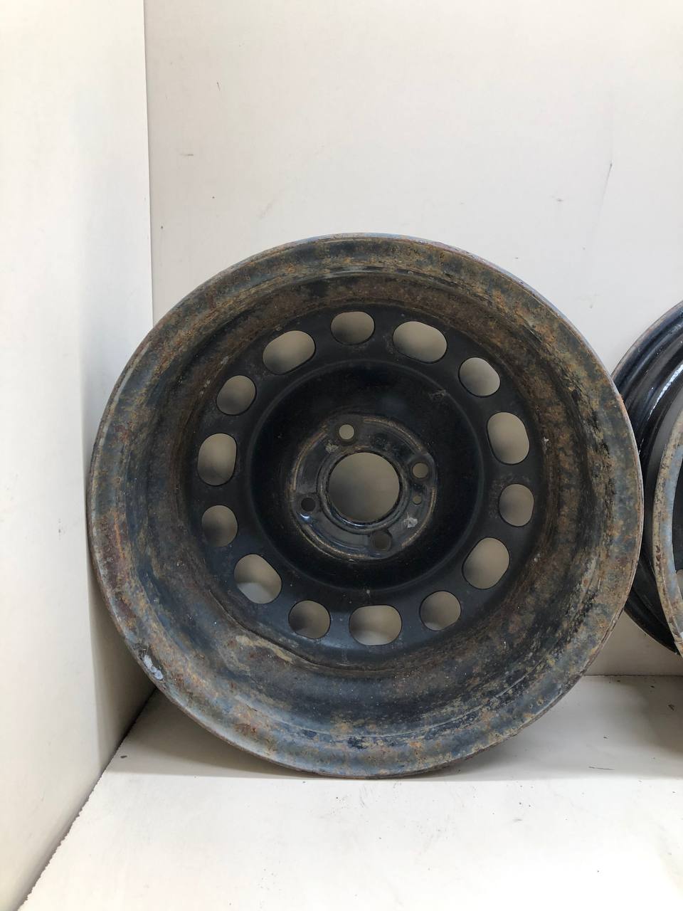 Диски к-кт R15 Штампованные