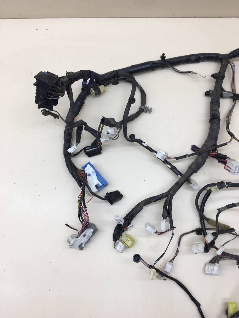 Проводка под торпедо Mazda Mazda 2 (DE) 2007-2014