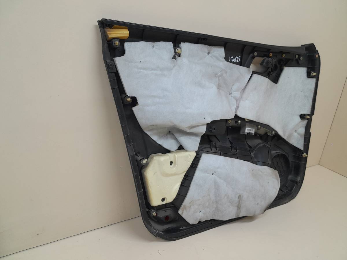 Обшивка двери передней правой Geely Emgrand EC7 2008>