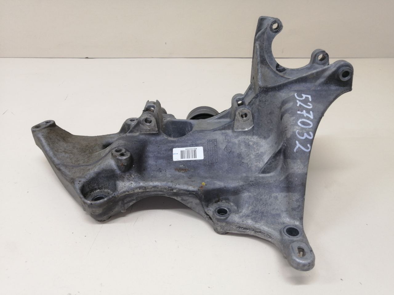 Кронштейн генератора Renault Duster (HSA, HSM) 2012>