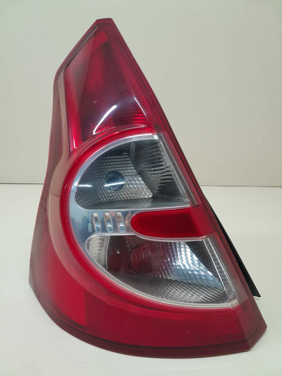 Фонарь задний левый Renault Sandero 2009-2014