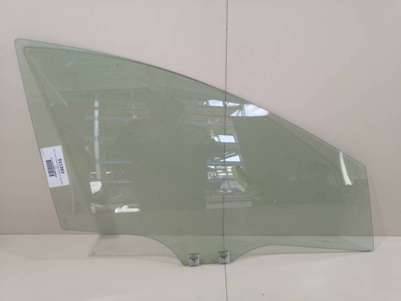 Стекло двери передней правой Mazda CX-7 (ER) 2006-2012