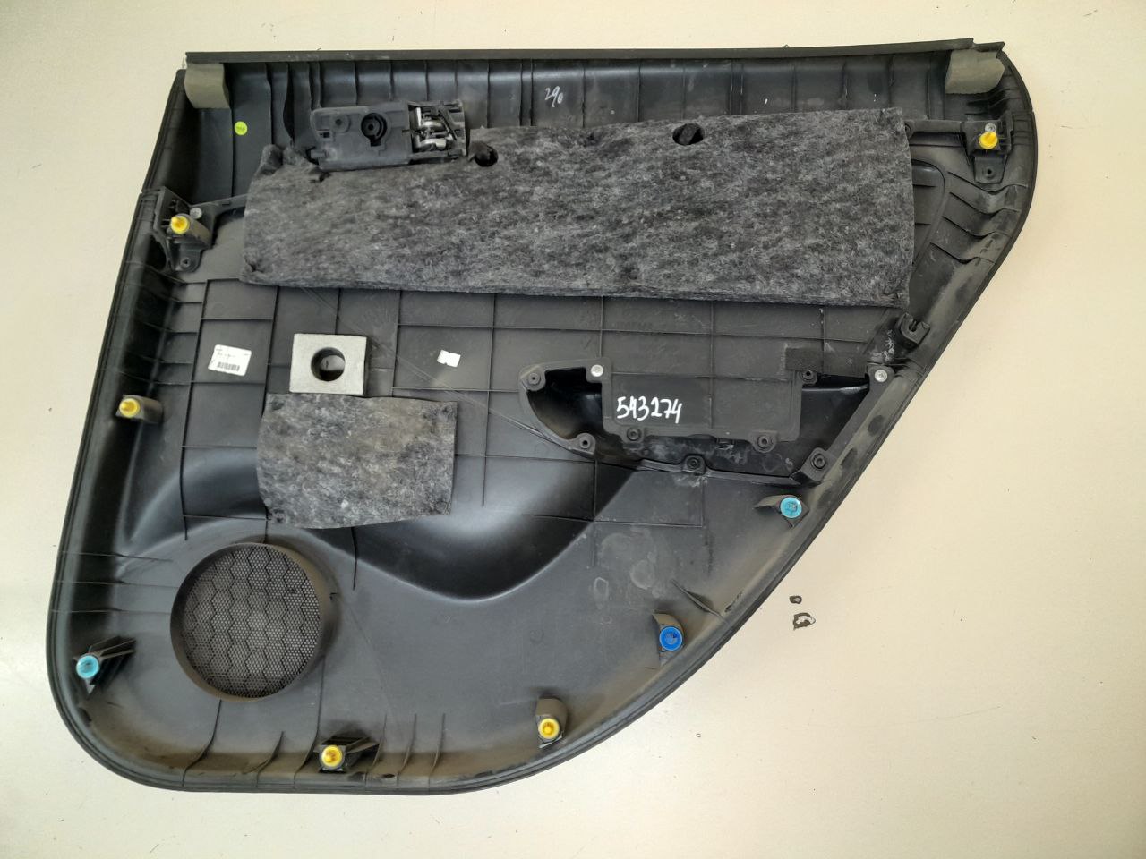 Обшивка двери задней левой Hyundai Solaris (RB) 2010-2017
