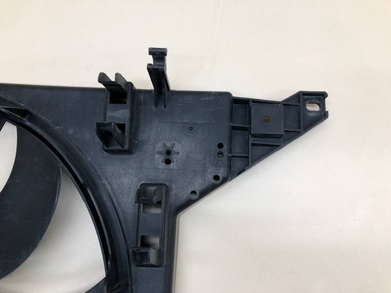 Диффузор вентилятора Nissan Almera 3 (G11, G15) 2012>