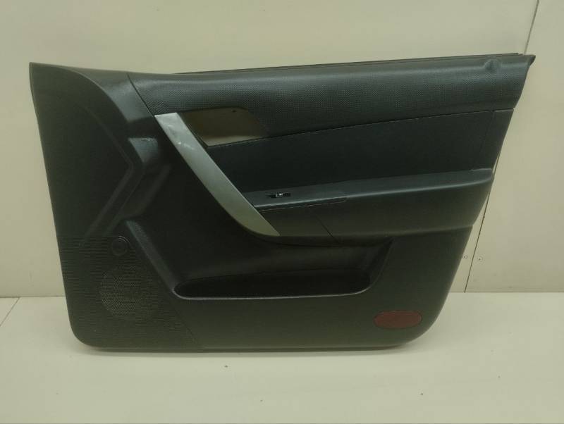 Обшивка двери передней правой Chevrolet Aveo T250 2005-2011