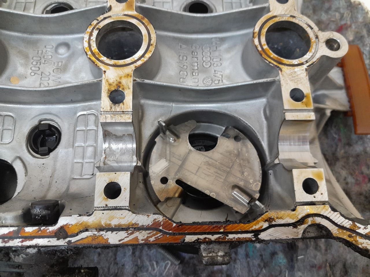 Головка блока цилиндров Skoda Octavia (A5 1Z-) 2004-2013 Головка блока цилиндров Skoda Octavia (A5 1Z-) 2004-2013