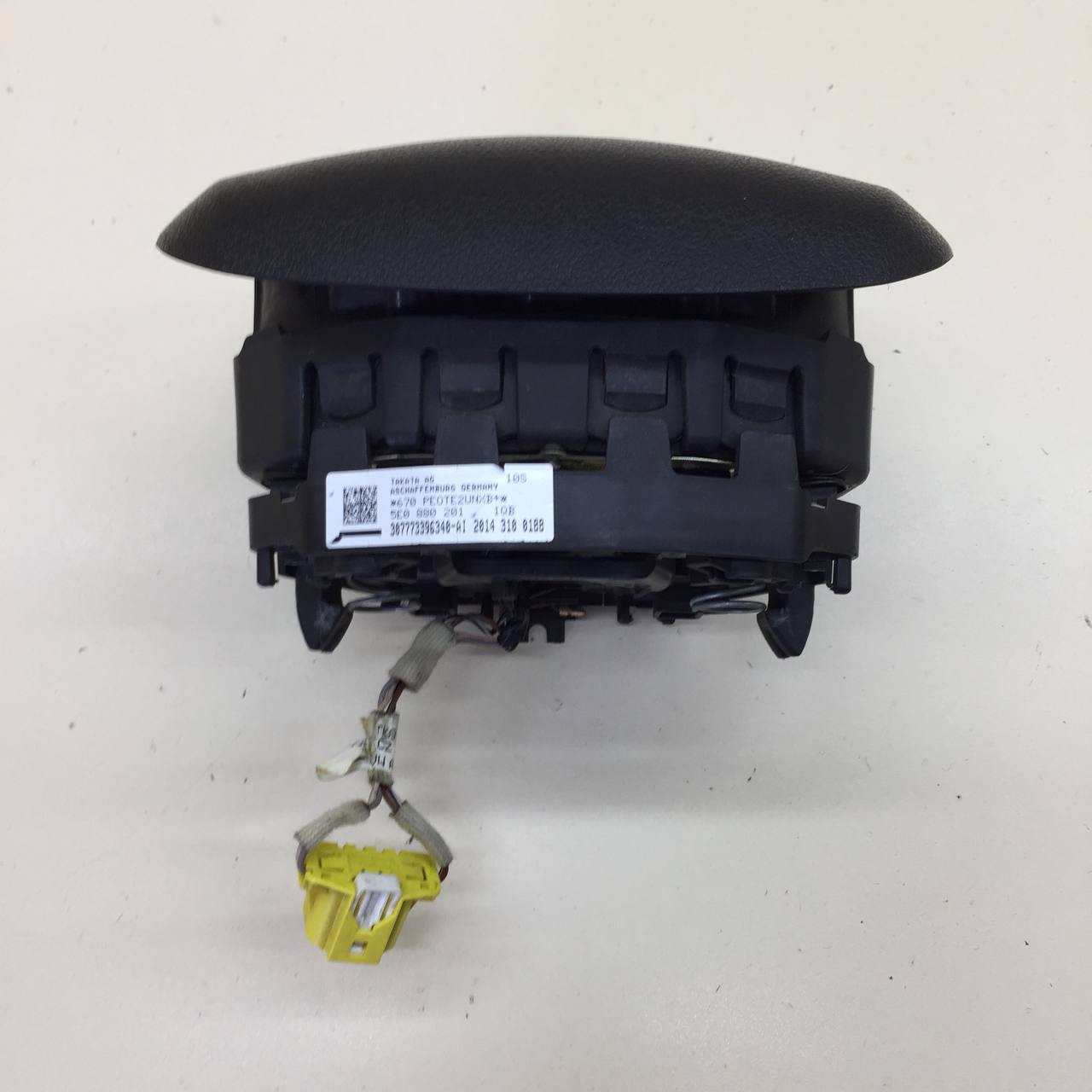 Подушка безопасности в рулевое колесо Skoda Rapid 2012-2020