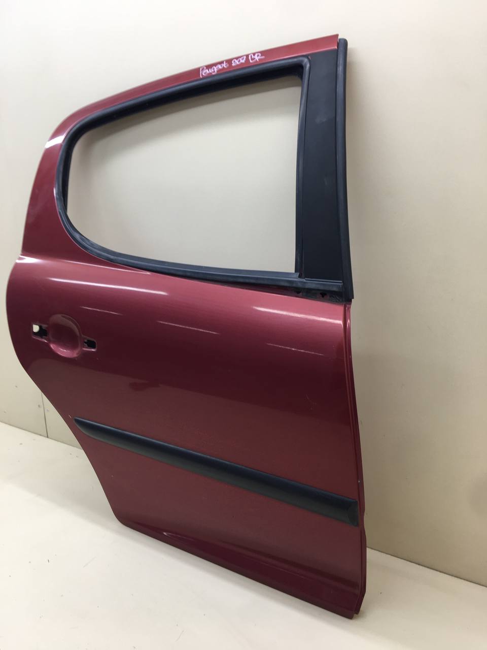 Дверь задняя правая Peugeot 207 2006-2013