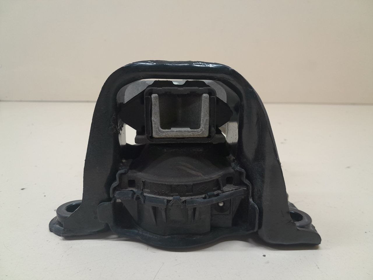 Опора двигателя правая Nissan Qashqai (J11) 2014> Опора двигателя правая Nissan Qashqai (J11) 2014>