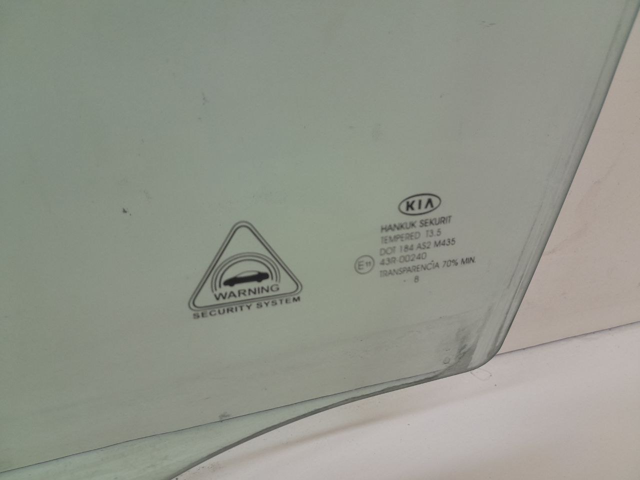 Стекло двери передней левой Kia Ceed (ED) 2007-2012 Стекло двери передней левой Kia Ceed (ED) 2007-2012
