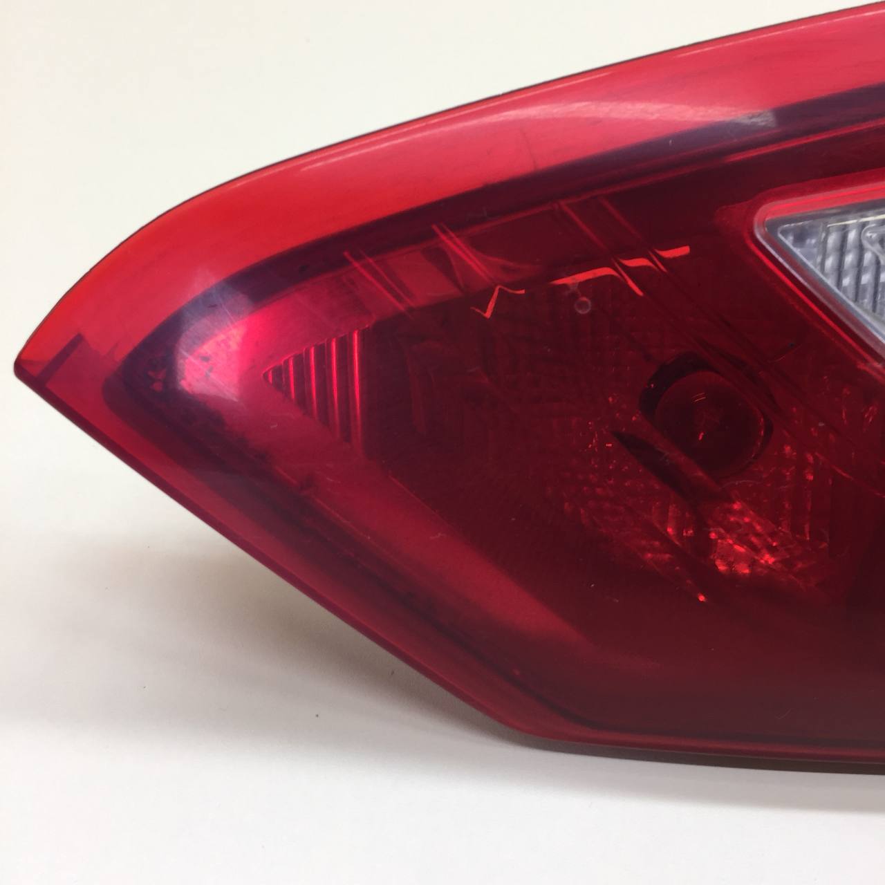 Фонарь задний внутренний правый Ford Focus 3 2011>
