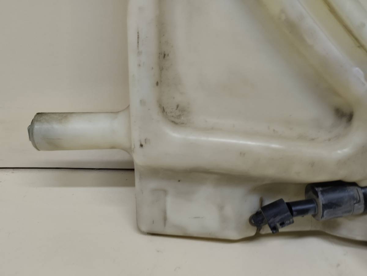 Бачок омывателя Audi Q7 (4L) 2005-2015