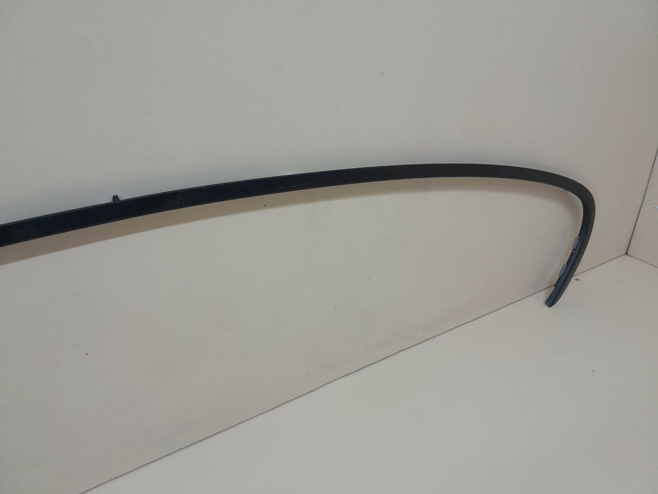 Молдинг крыши левый BMW 1-series E87/E81 2004-2011