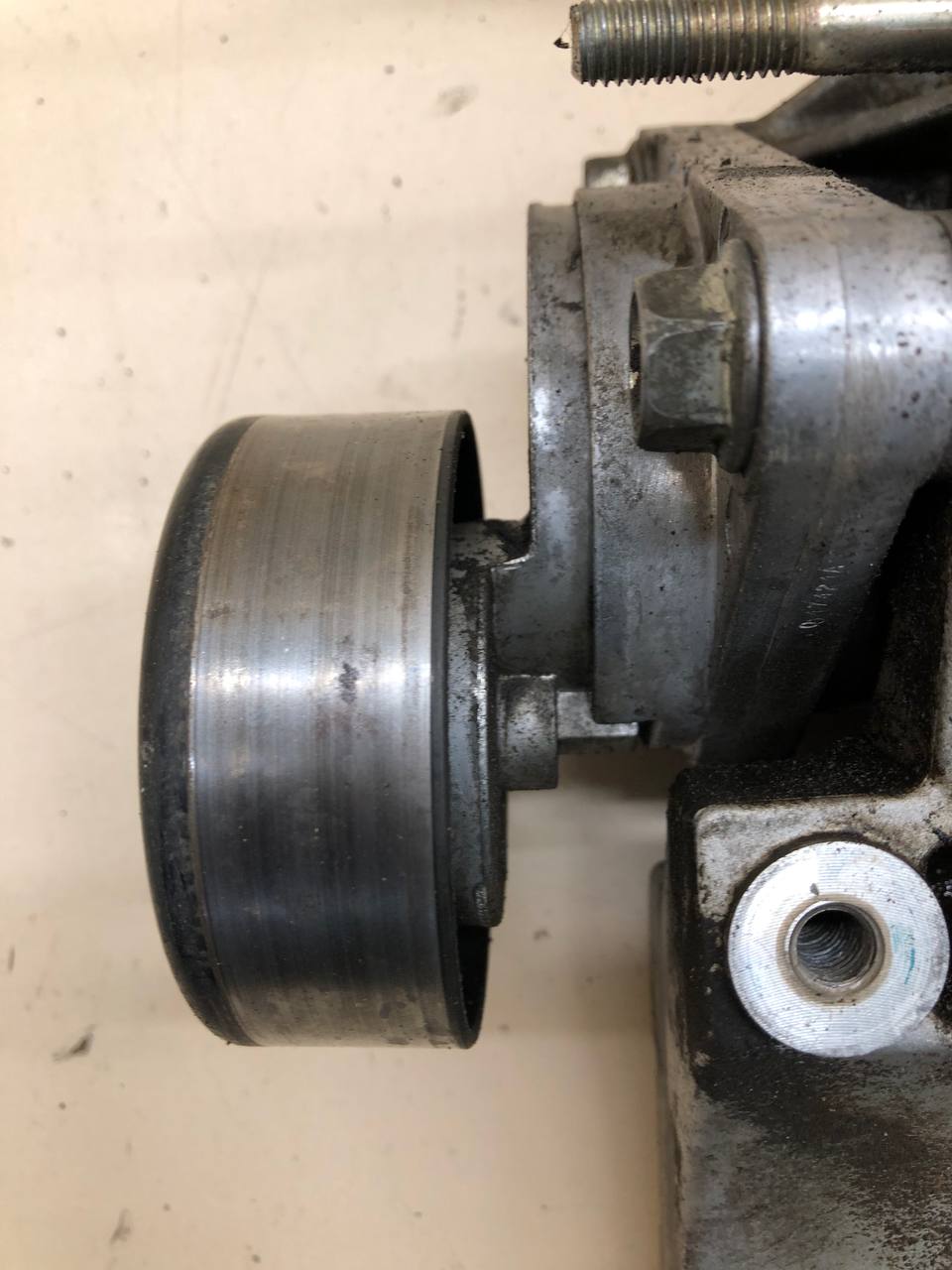 Кронштейн кондиционера Chevrolet Lacetti (J200) 2003-2013