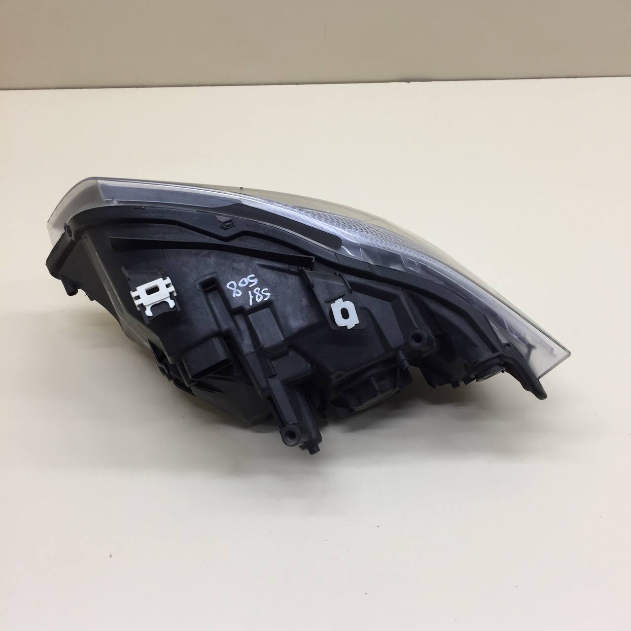 Фара правая BMW 3-series E90/E91 2005-2011 Фара правая BMW 3-series E90/E91 2005-2011