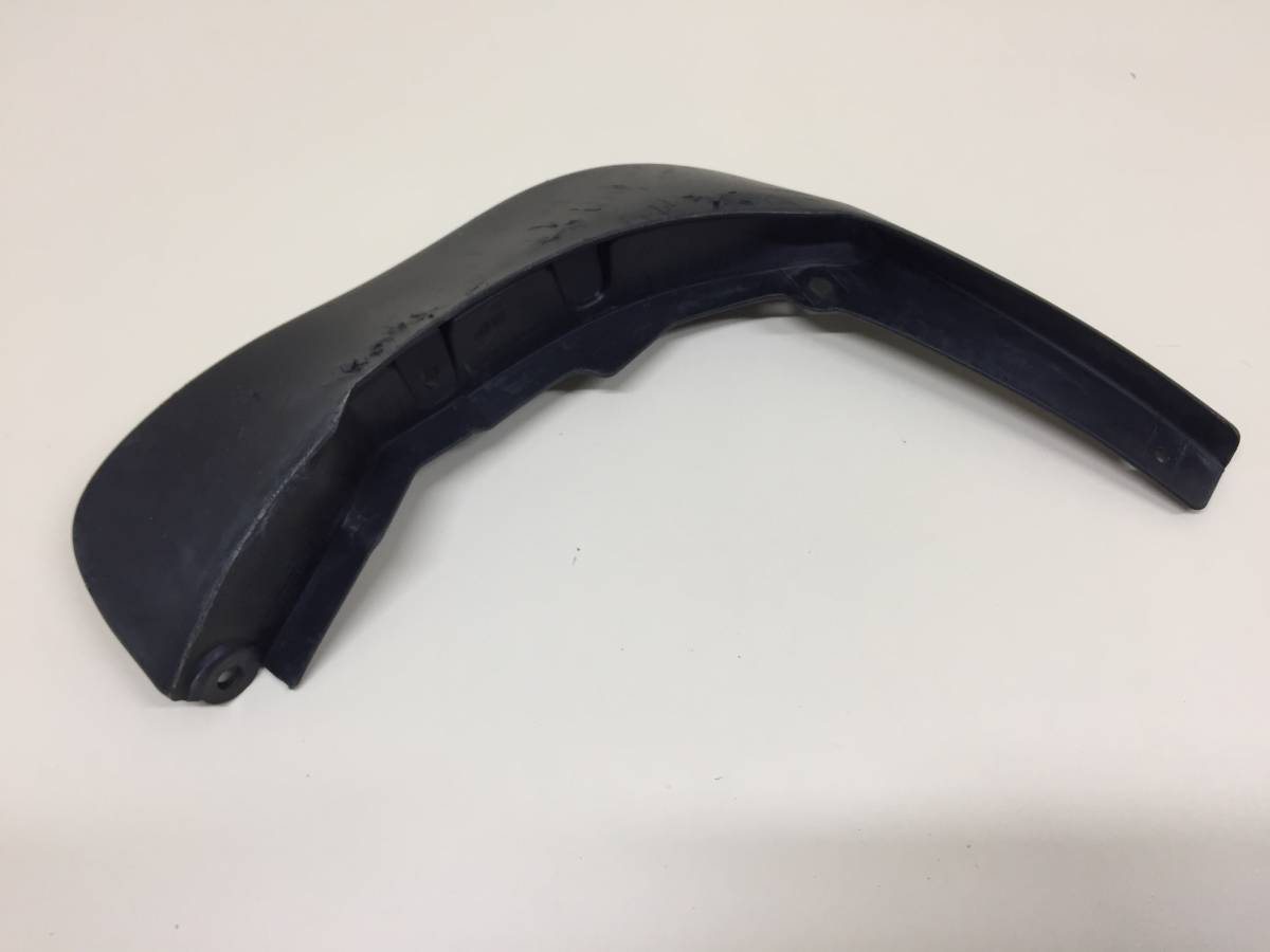 Брызговик задний левый Nissan Terrano (D10) 2014>