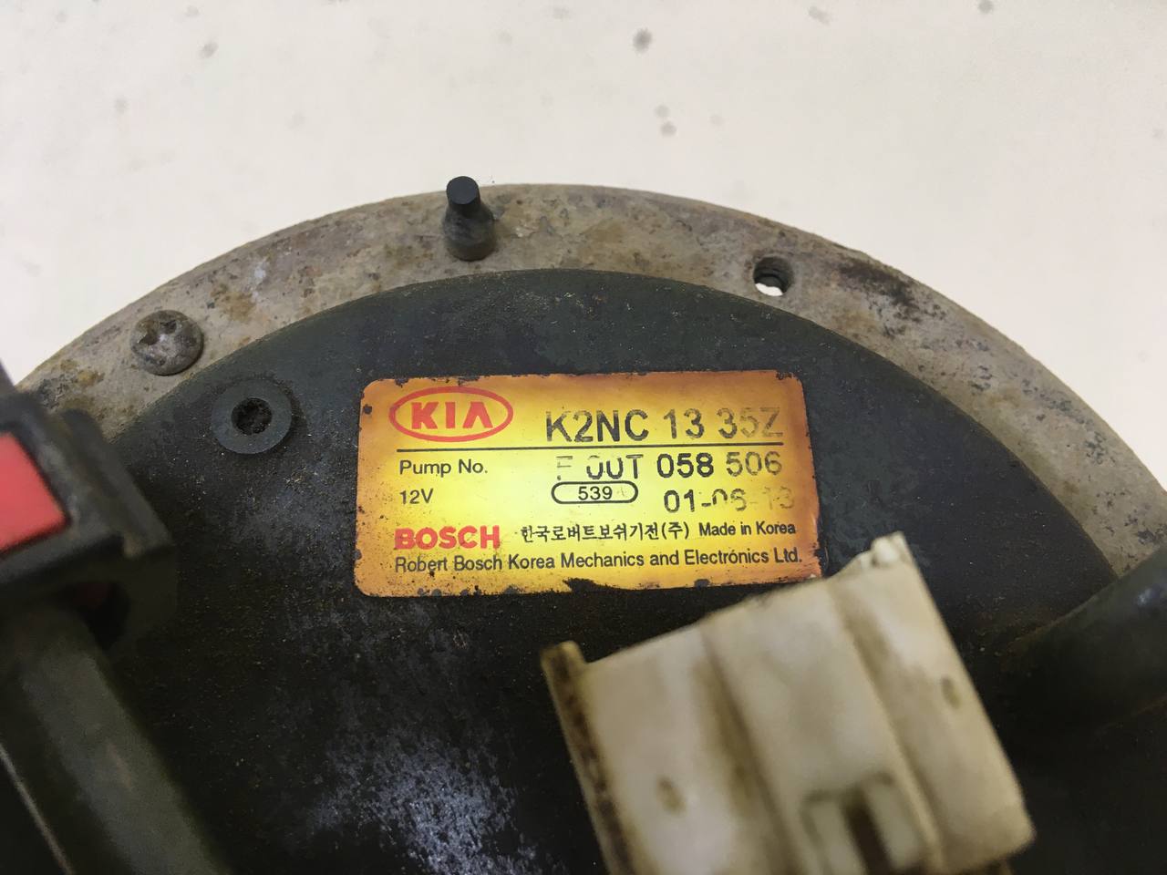 Насос топливный электрический Kia Sephia 2001-2004 Насос топливный электрический Kia Sephia 2001-2004