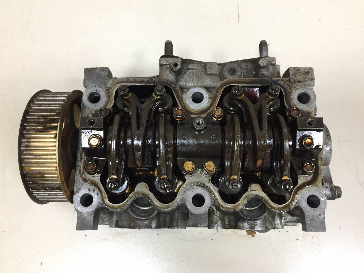 Головка блока цилиндров Subaru Impreza (G10) 1996-2000