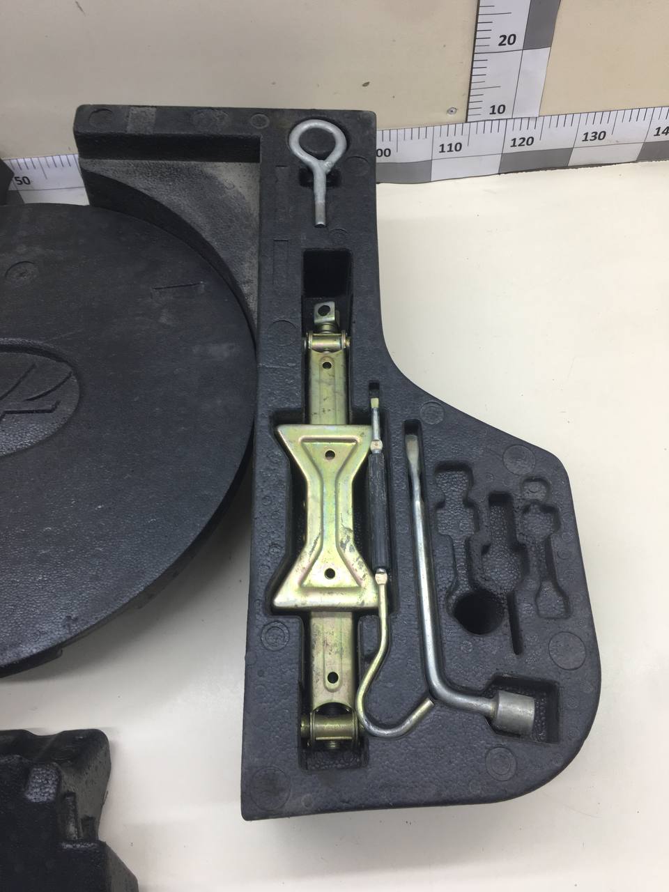 Ящик для инструментов Lifan X60 2012>