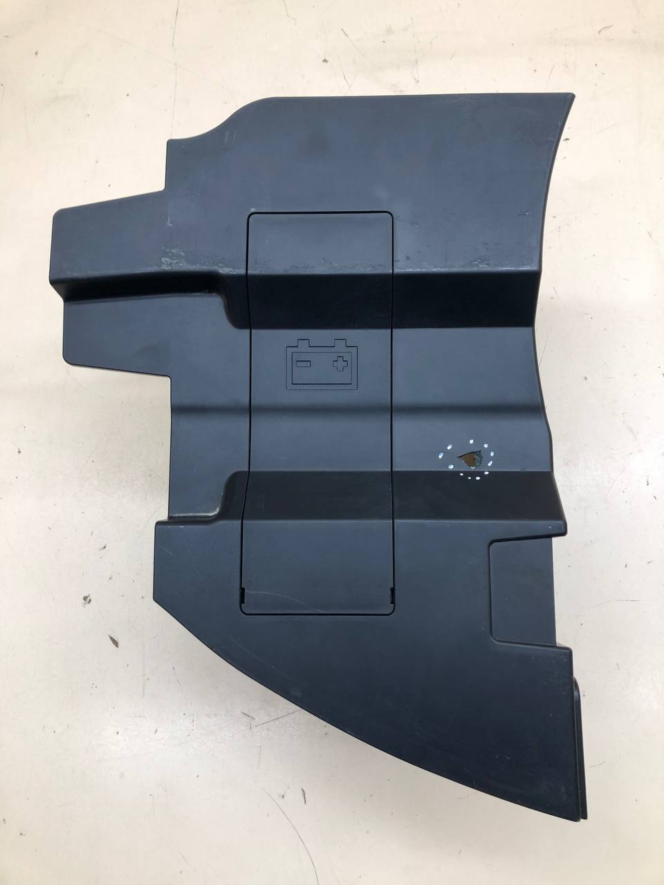 Накладка (кузов внутри) Toyota Rav 4 (XA40) 2013-2019