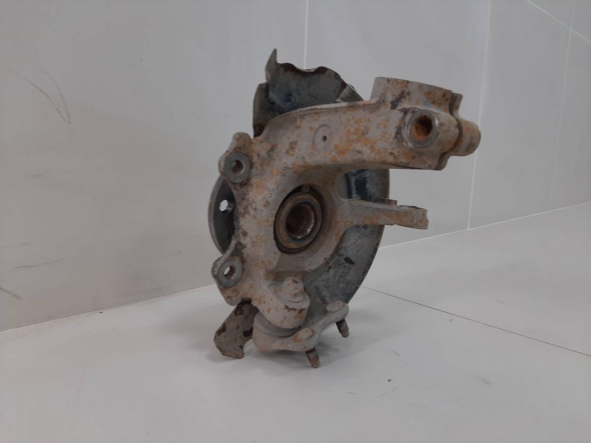 Кулак поворотный передний правый Volkswagen Polo (MK5) 2011-2020