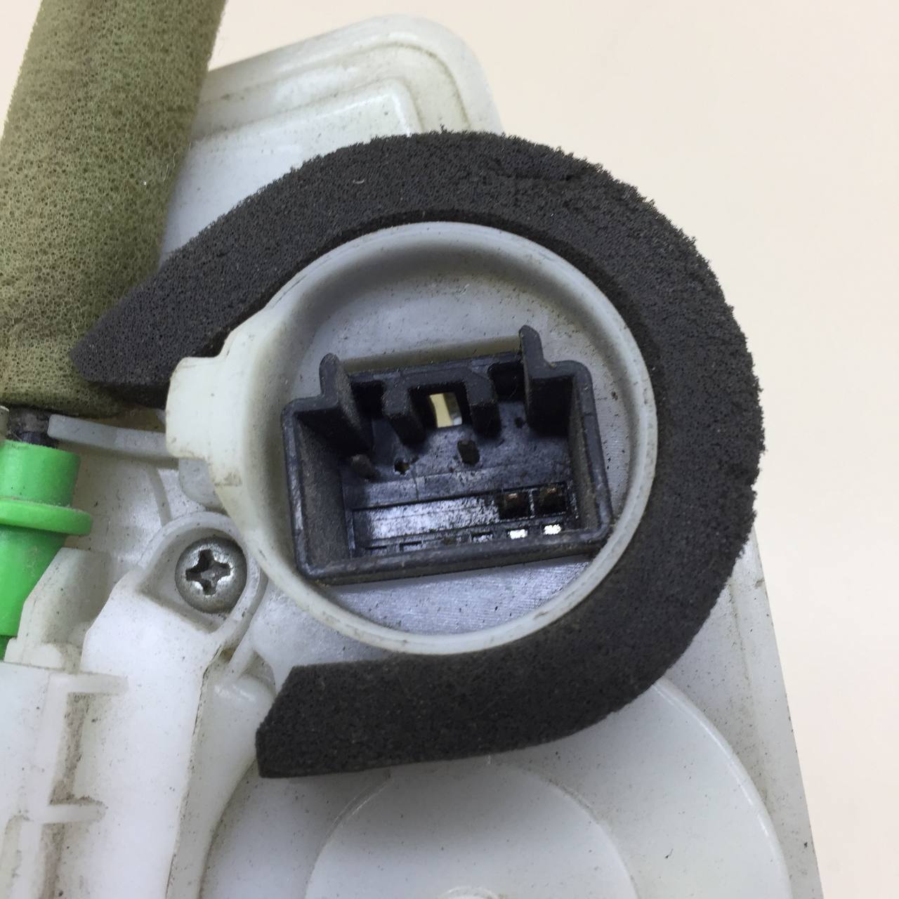 Замок двери задней правой Mazda Mazda 3 (BL) 2009-2013