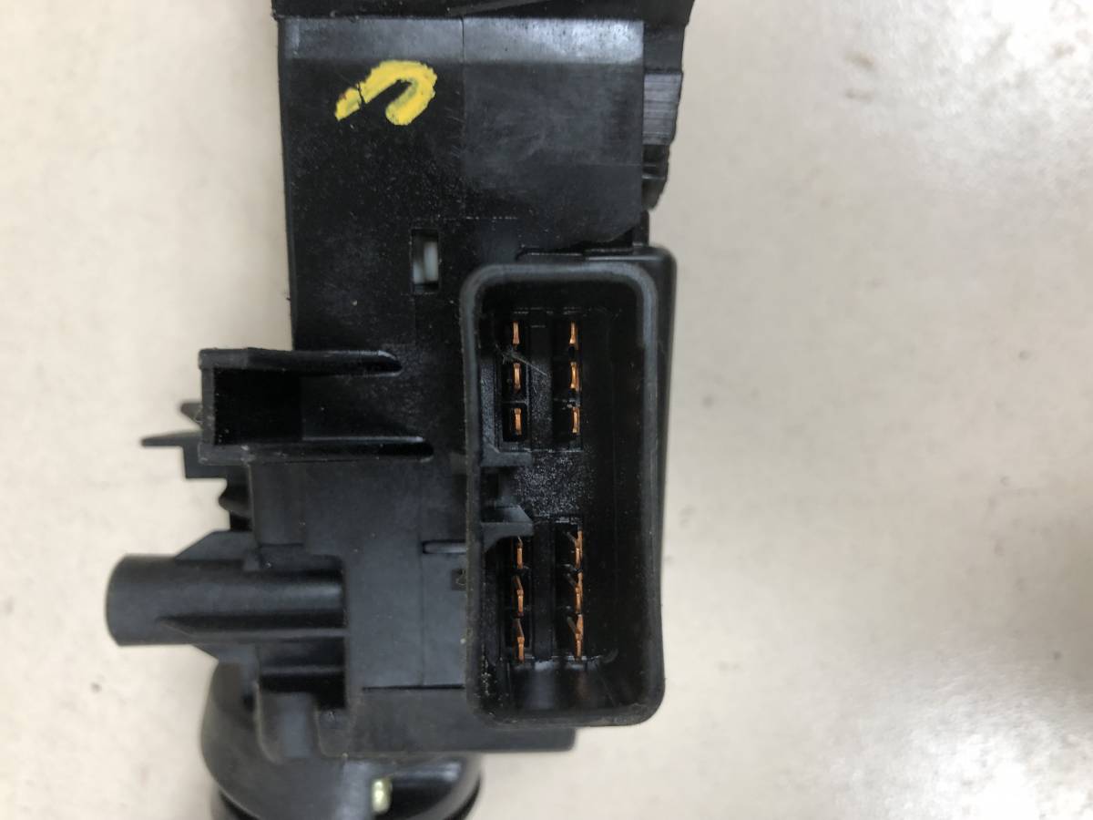 Переключатель поворотов подрулевой Kia Rio 3 (QB) 2011-2017