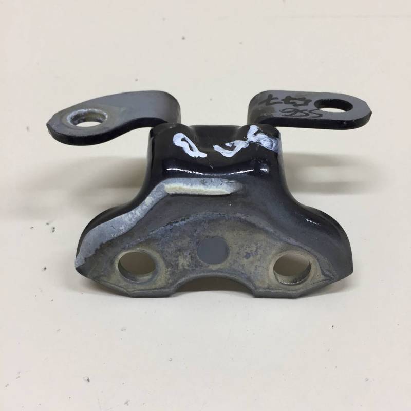 Петля двери задней правой верхняя Toyota Land Cruiser Prado (J150) 2009-2022 Петля двери задней правой верхняя Toyota Land Cruiser Prado (J150) 2009-2022
