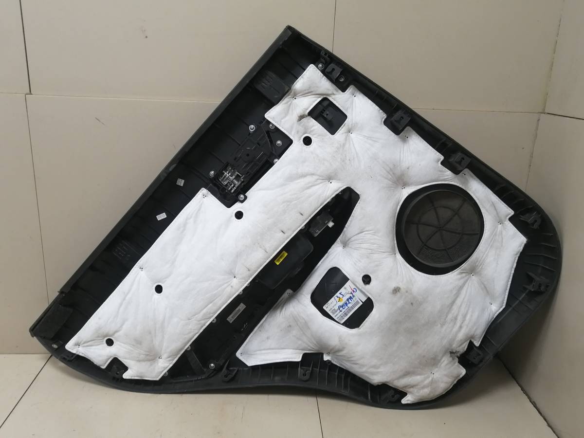 Обшивка двери задней правой Kia Sorento (XM) 2009-2021