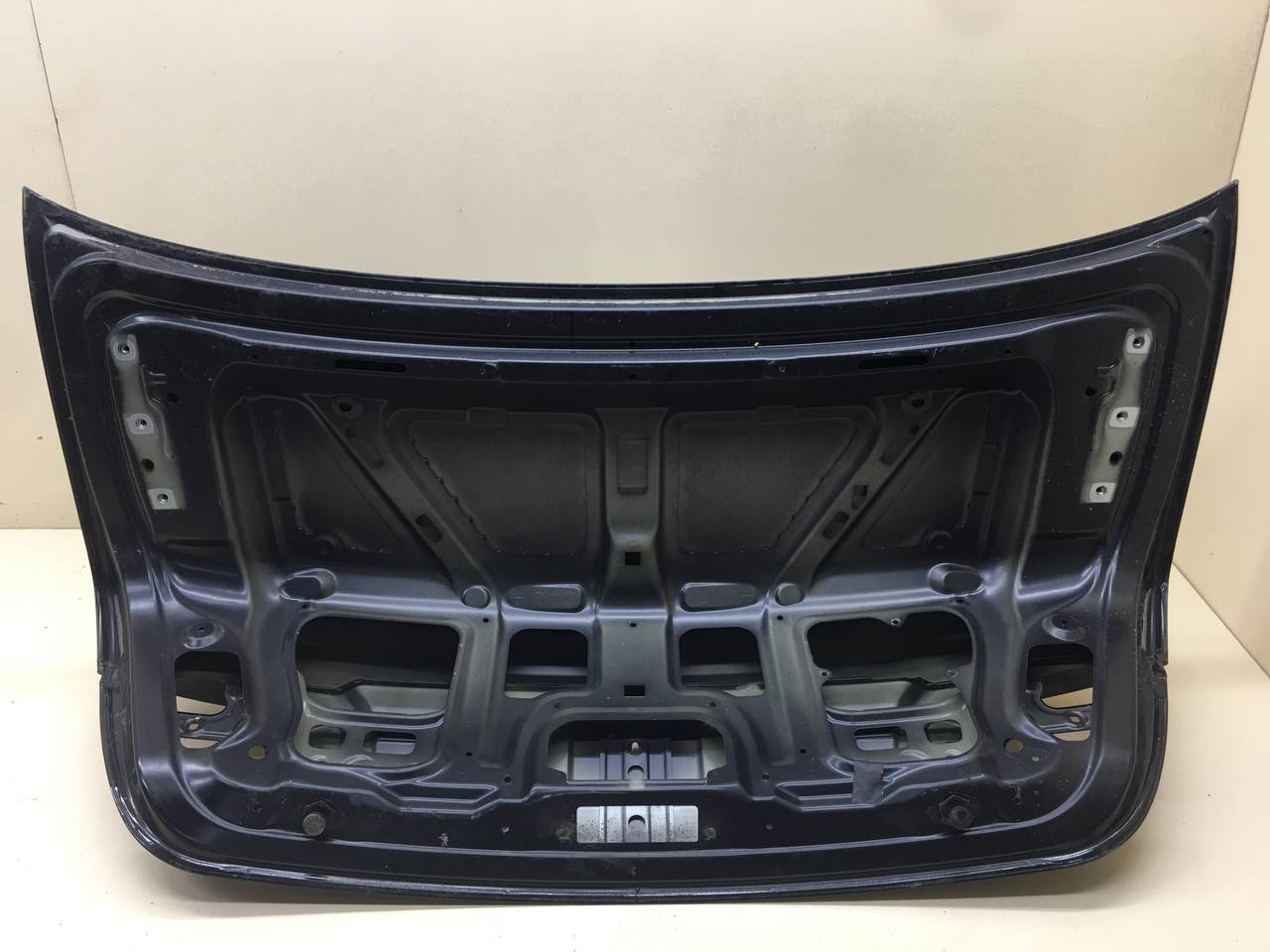 Крышка багажника BMW 7-Series F01,F02  2008-2015