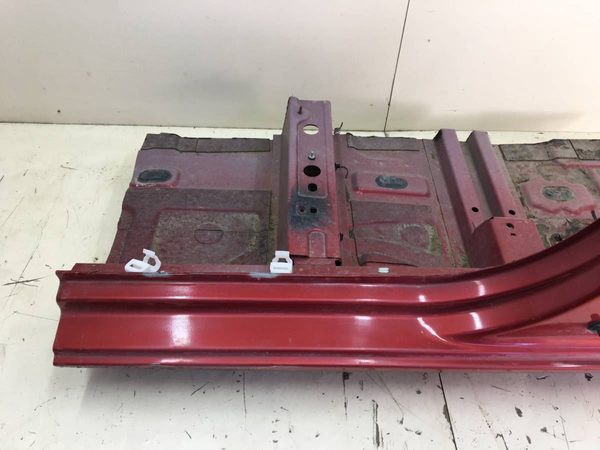 Порог со стойкой левый Lada Vesta 2015>