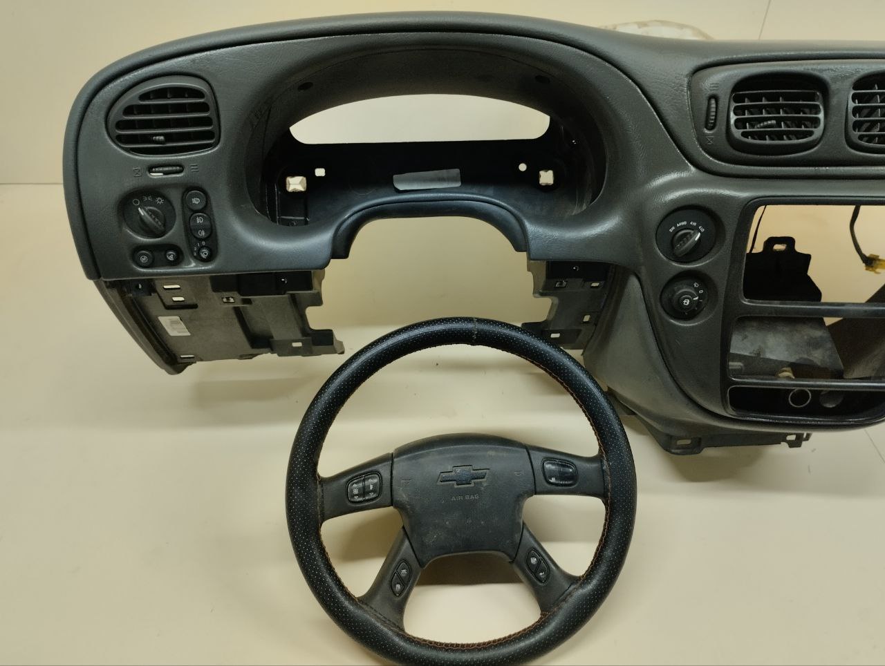 Подушка безопасности (комплект) Chevrolet Trail Blazer (GMT360) 2001-2010 Подушка безопасности (комплект) Chevrolet Trail Blazer (GMT360) 2001-2010