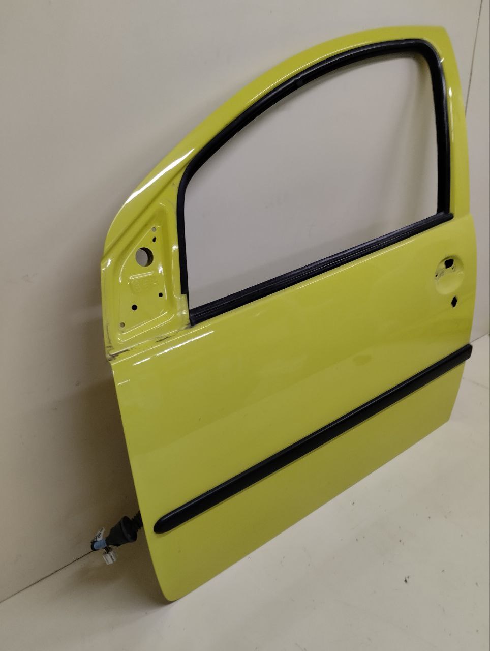 Дверь передняя левая Peugeot 107 2006-2014 Дверь передняя левая Peugeot 107 2006-2014