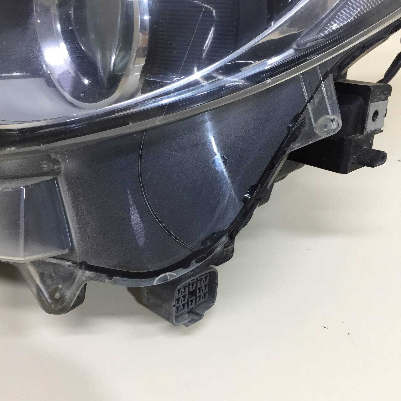 Фара левая Mazda Mazda 3 (BM) 2013-2016 Фара левая Mazda Mazda 3 (BM) 2013-2016