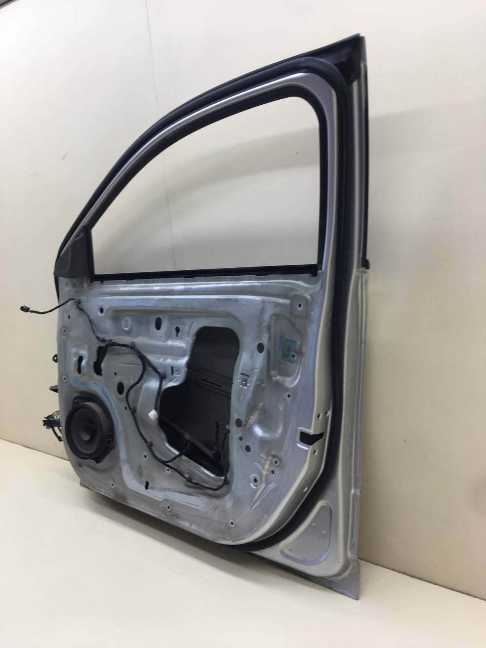 Дверь передняя правая Chevrolet Cobalt (T250) 2011-2015 Дверь передняя правая Chevrolet Cobalt (T250) 2011-2015