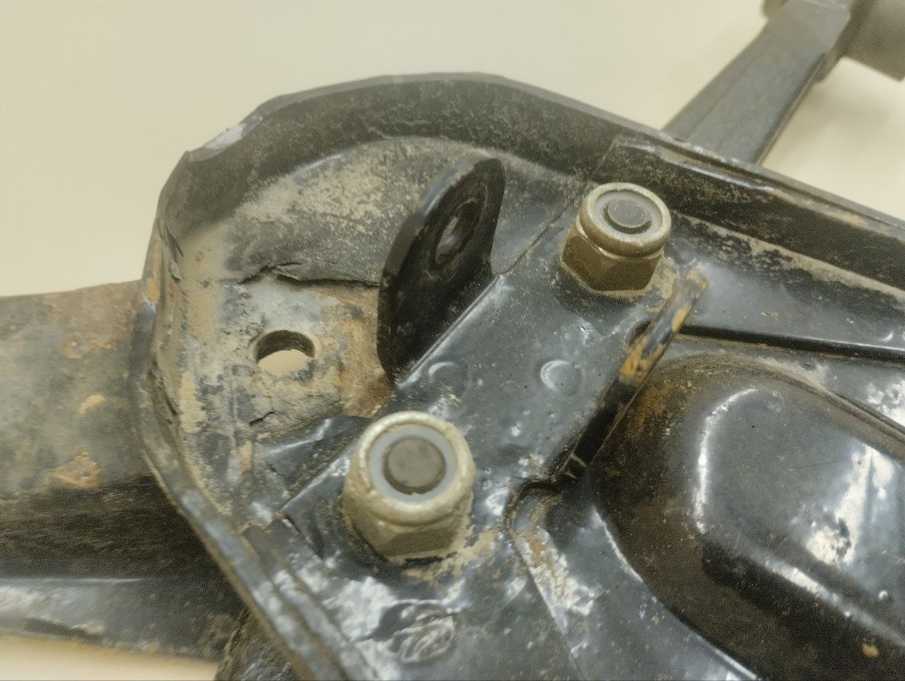 Рычаг передний нижний правый Chevrolet Niva 2009-2020