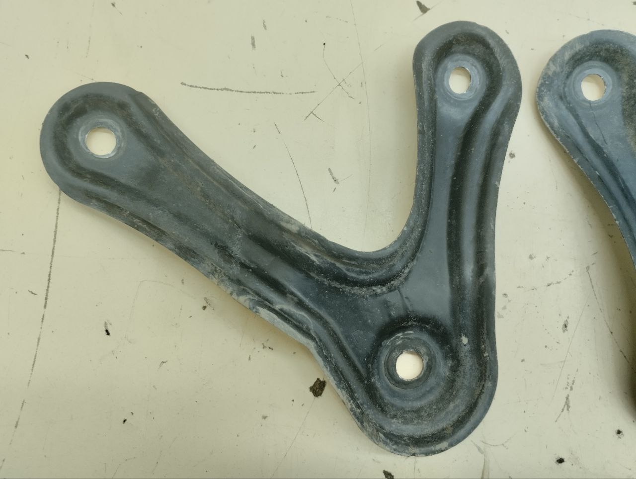 Кронштейн передней балки Lexus NX 200 (Z10) 2014-2021