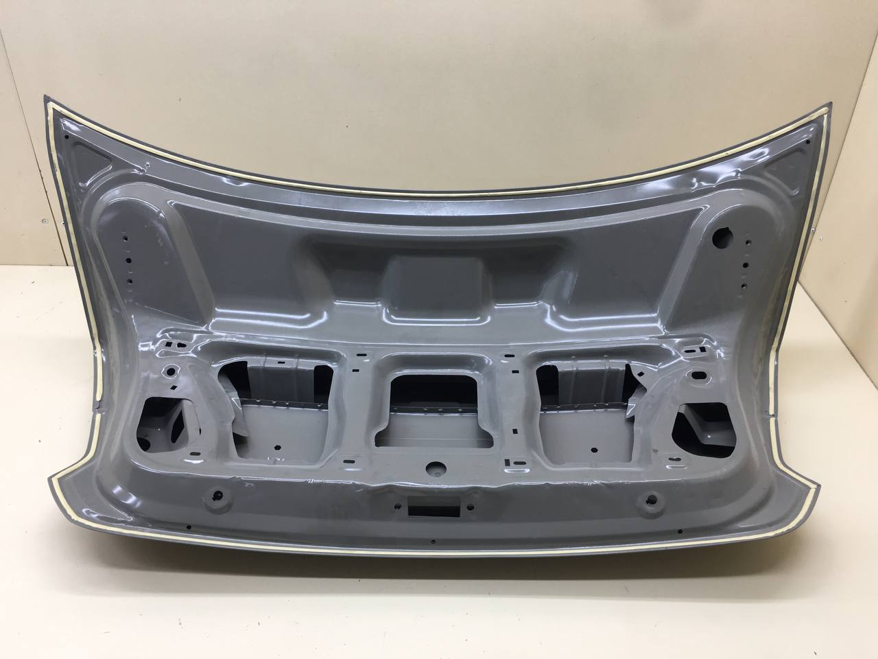 Крышка багажника Volkswagen Polo (MK5) 2011-2020 Крышка багажника Volkswagen Polo (MK5) 2011-2020