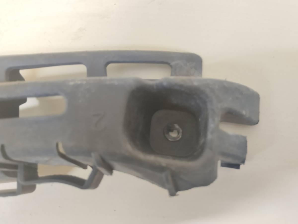 Направляющая заднего бампера левая Chevrolet Cruze (J300) 2009-2016