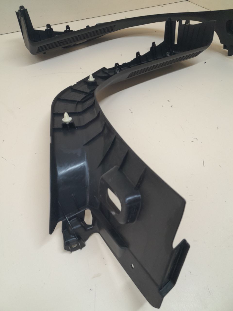 Обшивка багажника Mazda Mazda 3 (BM) 2013-2016 Обшивка багажника Mazda Mazda 3 (BM) 2013-2016