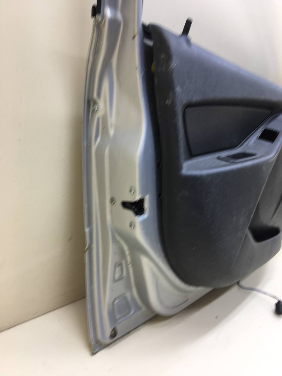 Дверь передняя левая Lada Granta 2011>