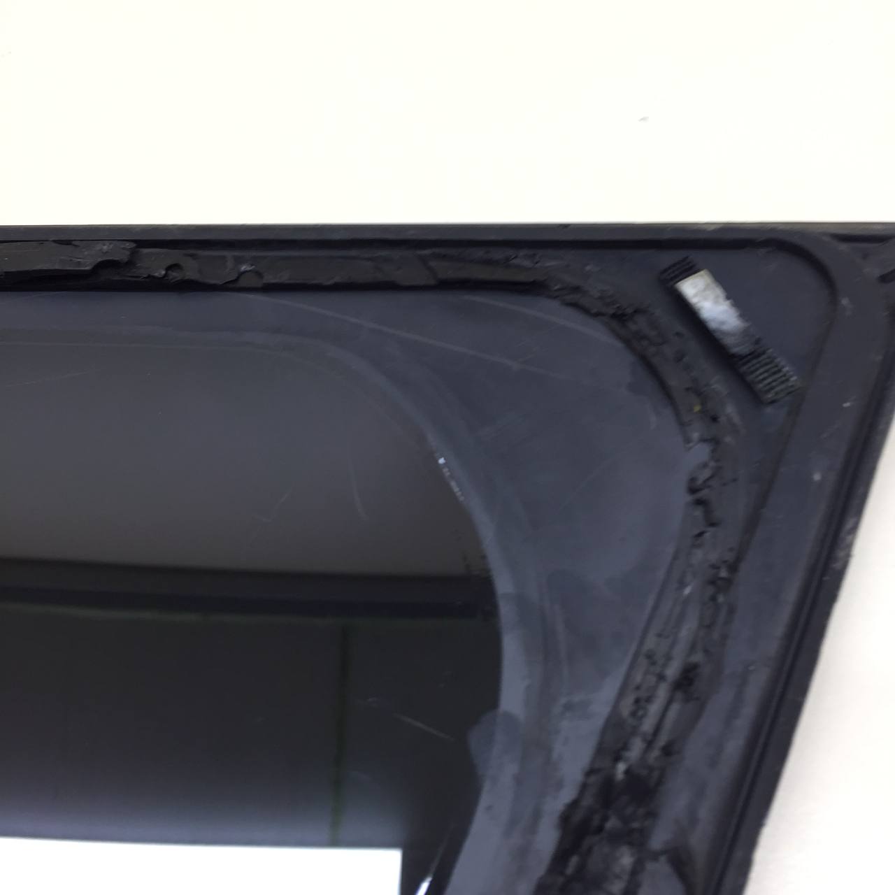 Стекло кузовное глухое правое Mitsubishi Outlander XL (CW) 2006-2012 Стекло кузовное глухое правое Mitsubishi Outlander XL (CW) 2006-2012