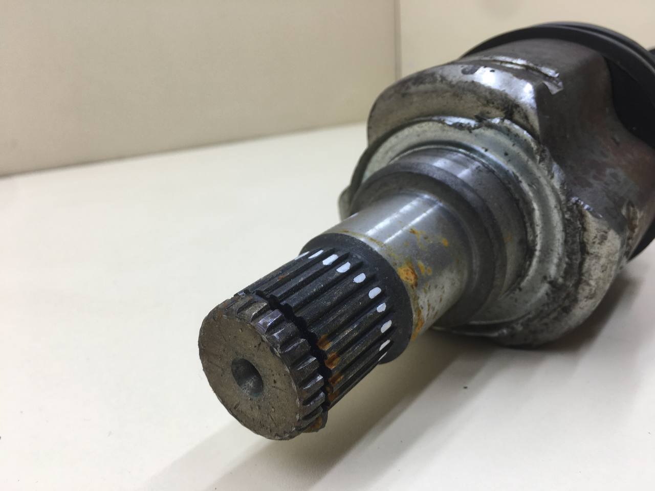 Полуось передняя левая Toyota Camry (XV40) 2006-2011 Полуось передняя левая Toyota Camry (XV40) 2006-2011