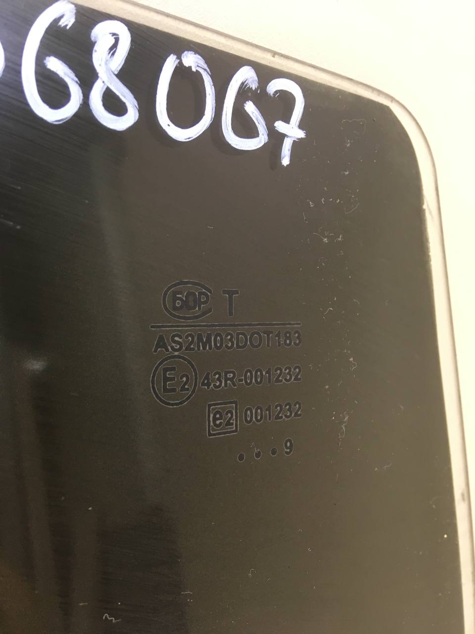 Стекло двери задней правой Chevrolet Niva 2002-2009