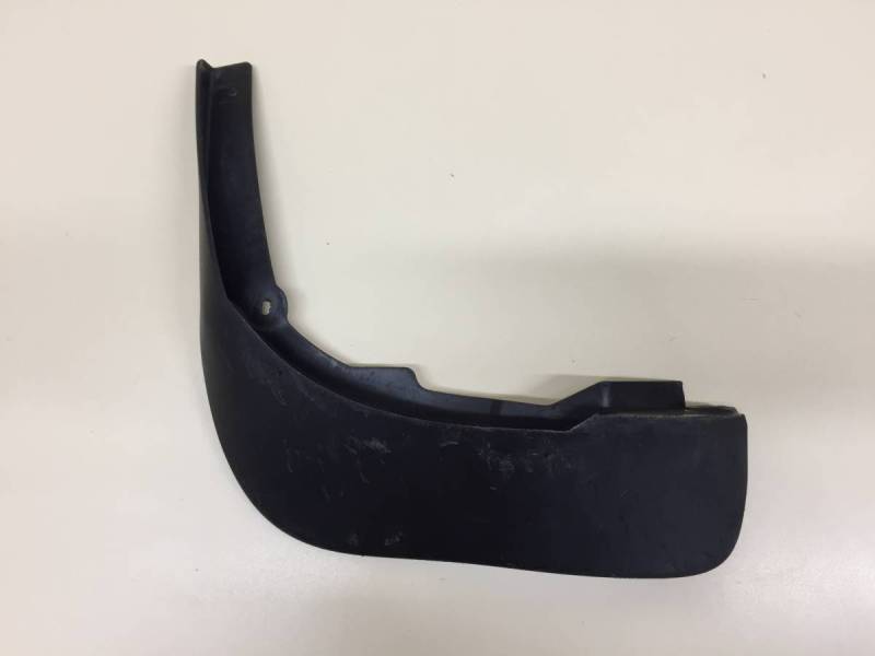 Брызговик задний левый Nissan Terrano (D10) 2014>