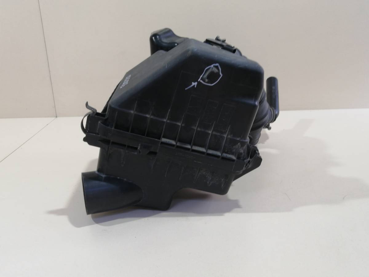 Корпус воздушного фильтра Toyota Estima (R50) 2006>