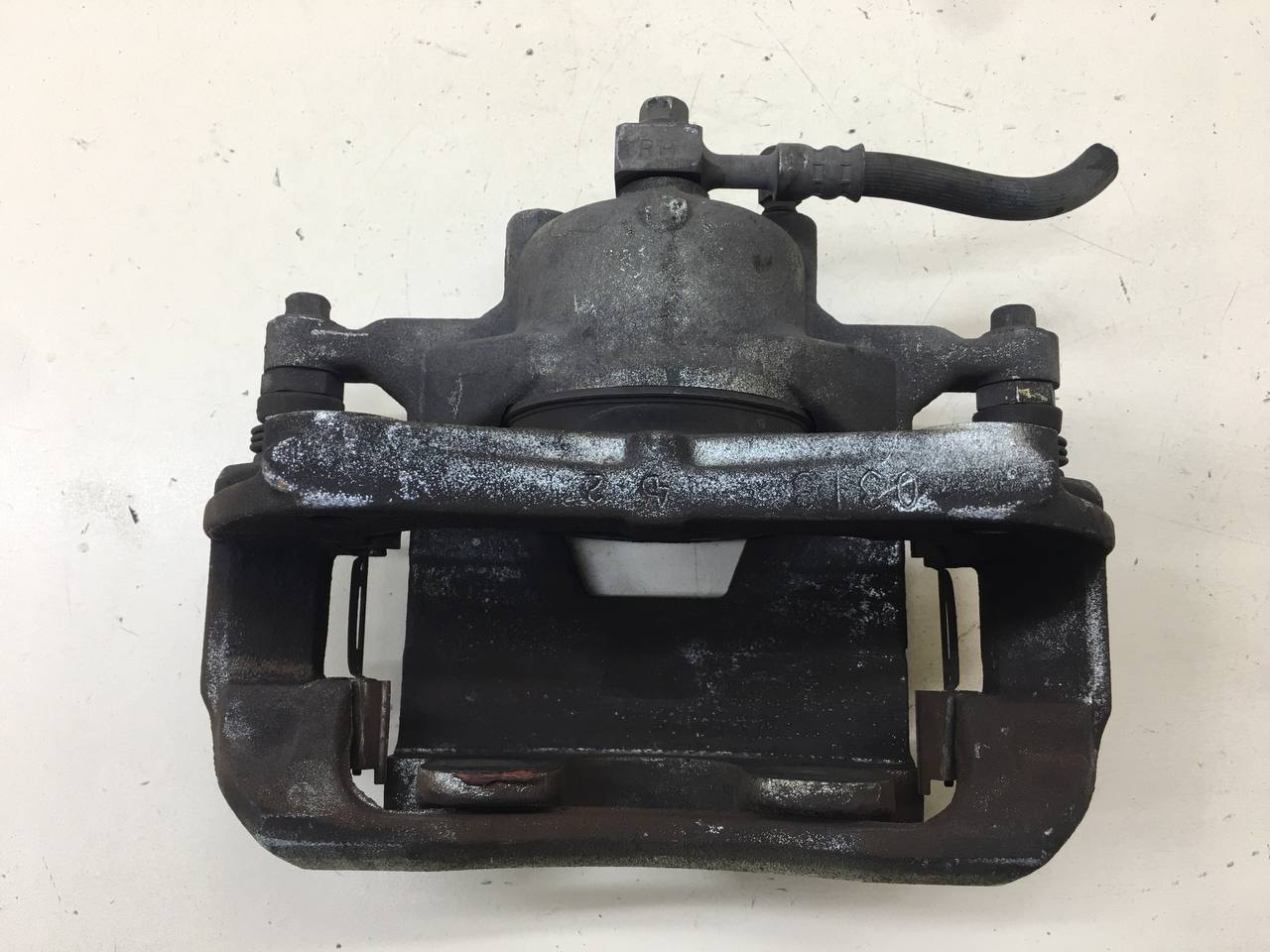 Суппорт передний правый Chevrolet Cruze (J300) 2009-2016