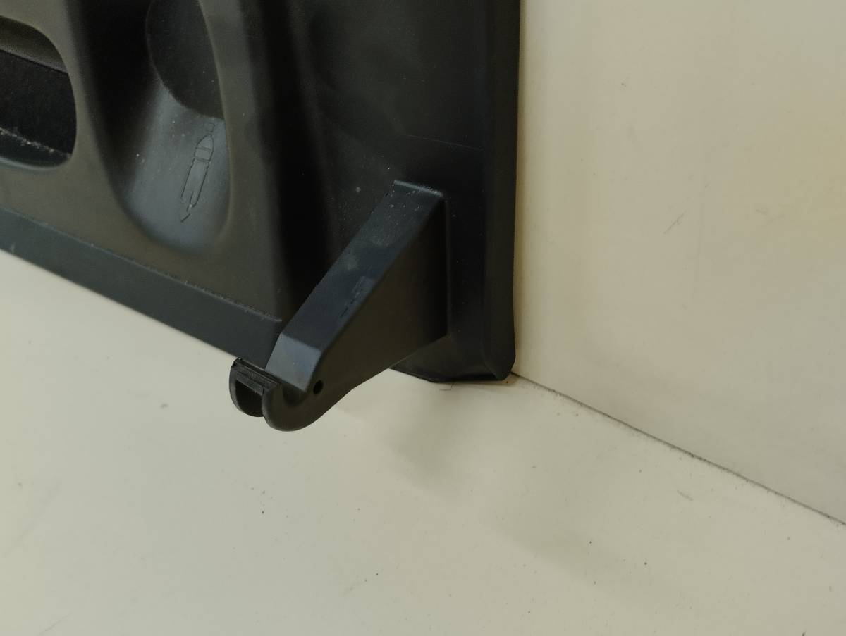 Крышка бардачка Citroen C4 2011>