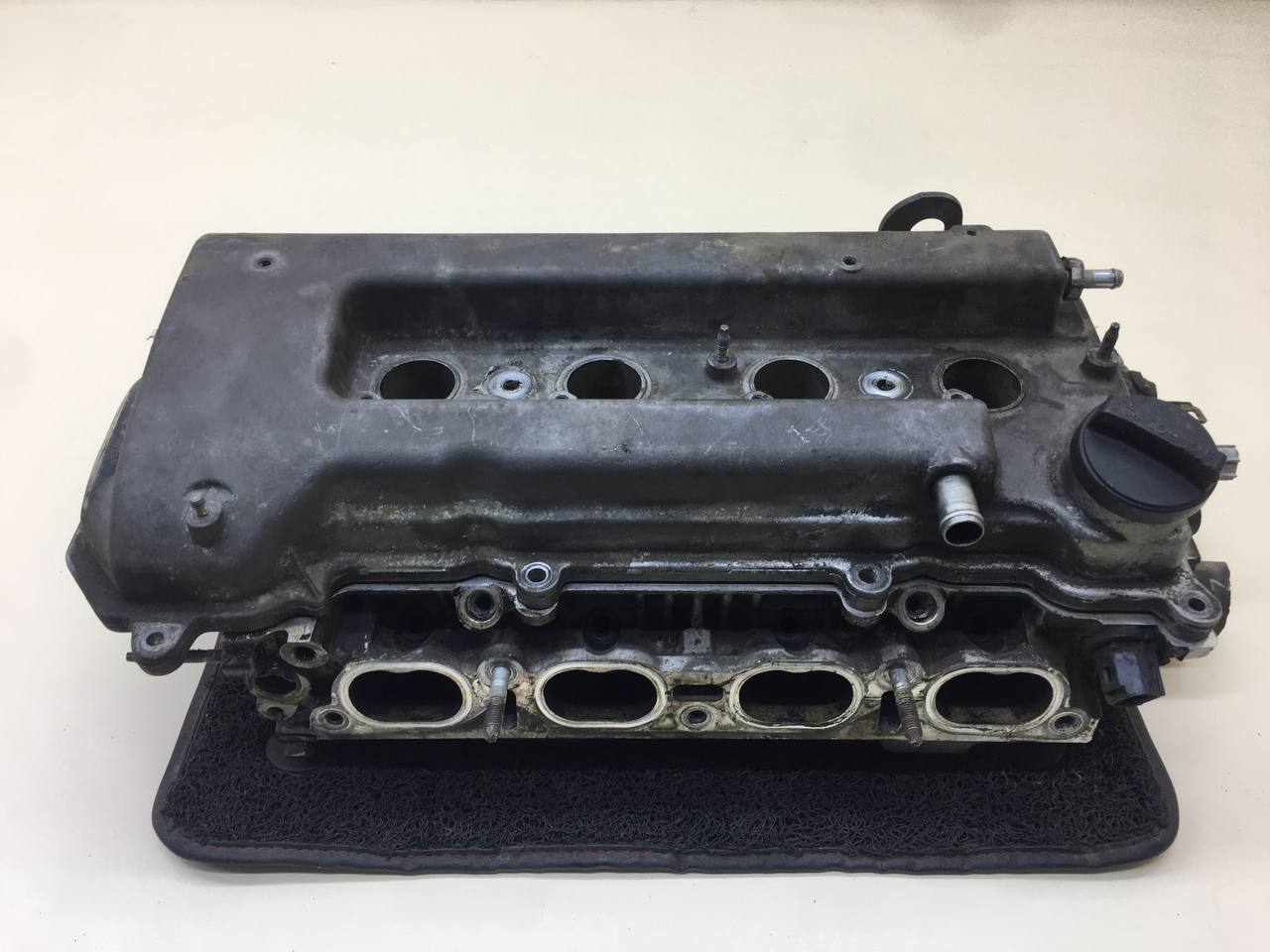 Головка блока цилиндров Toyota Corolla E120 2001-2007 Головка блока цилиндров Toyota Corolla E120 2001-2007